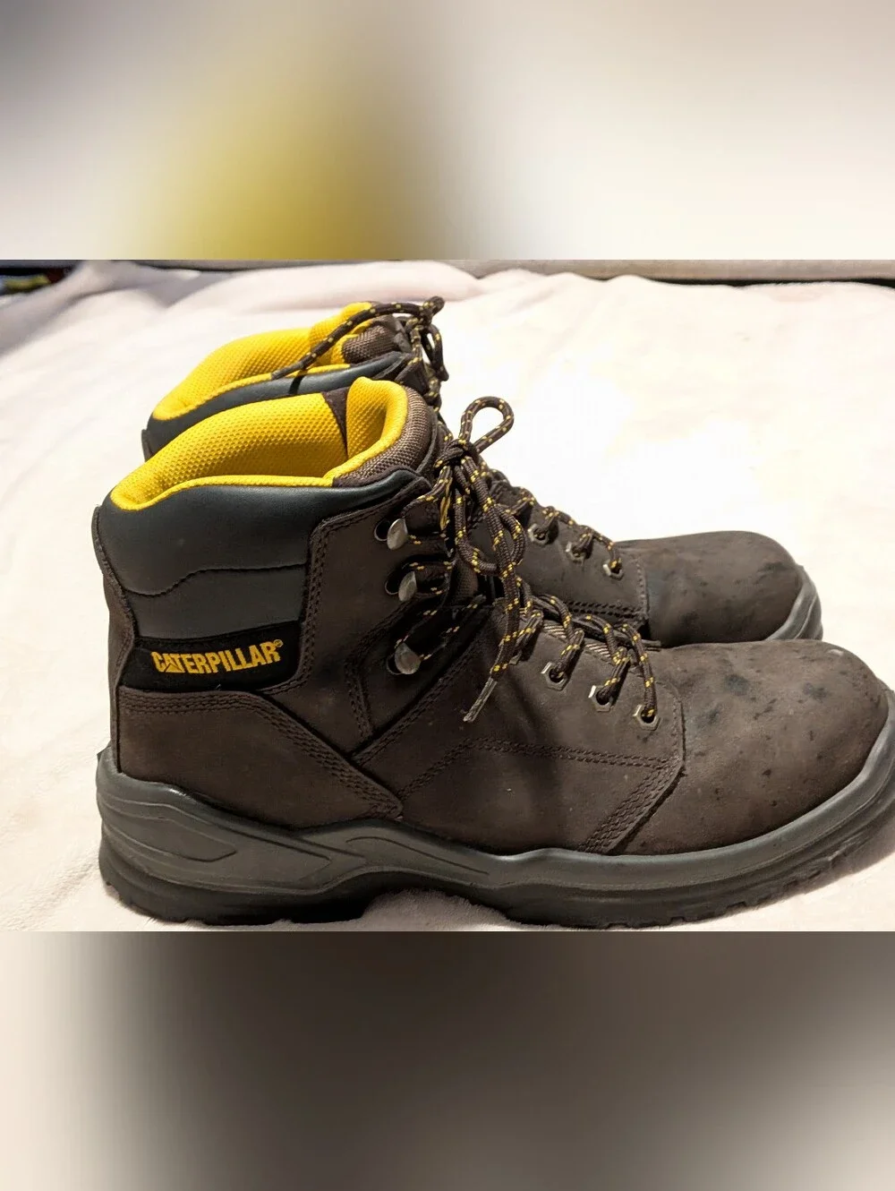 Caterpillar Men’s Brown Steel Toe Work Boots Striver - Durable Safety Footwear